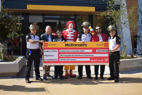 McDonald's, Paseo zona 13, restaurante, medio ambiente, ambientes, familiar, Avenida Las Américas, Guatemala, Soy502