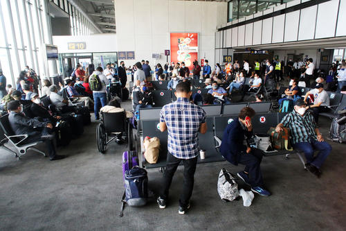 Se recomienda estar atentos a las páginas web de las aerolíneas, para obtener información actualizada. (Foto: Nuestro Diario)