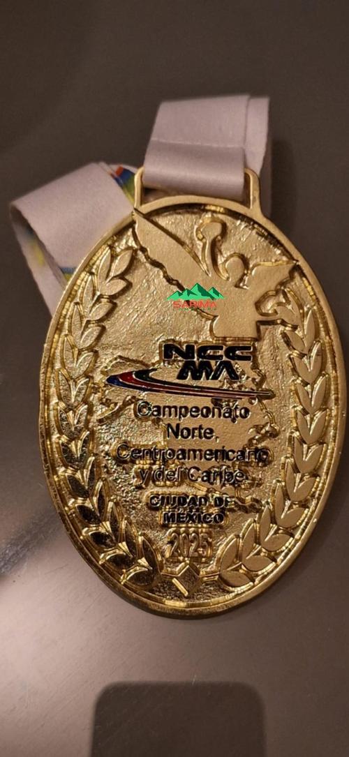 Medalla de oro obtenida por Demetrio Morales. (Foto: Sarimá TV)