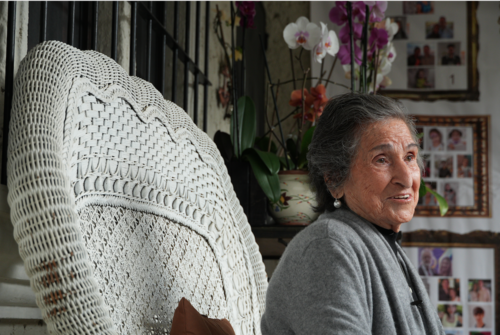 A Doña Rogelia le encanta recordar cómo era la vida de antaño en el campo y cómo elaboraban queso con su familia. (Foto: Wilder López/Soy502)