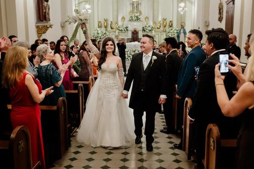 La modelo mexicana compartió imágenes del enlace con un mensaje conmovedor. (Foto: Instagram)