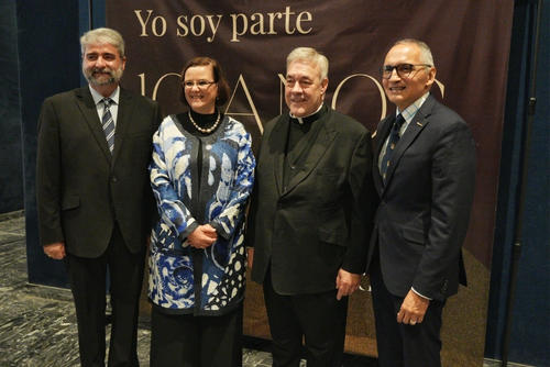 Roberto Ardón, Carroll Ríos de Rodríguez, Reverendo Robert Sirico y José Raúl González Merlo. (Foto: Nuestro Diario)
