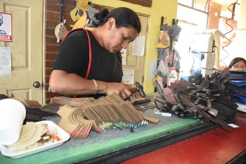 Calzado Cifuentes es conocido por la calidad de su producto. (Foto: Erick Colop/Colaborador)