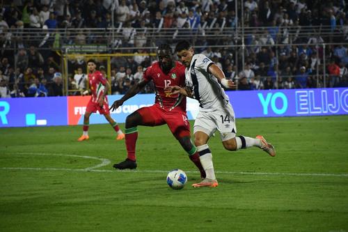 Lom se encargó de abrir el marcador en el duelo ante el conjunto sudamericano. (Foto: Rudy Martínez / Nuestro Diario) 