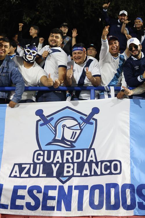 A pesar de los malos resultados, la afición guatemalteca siempre está con la Bicolor. (Foto: Juan Mijangos)