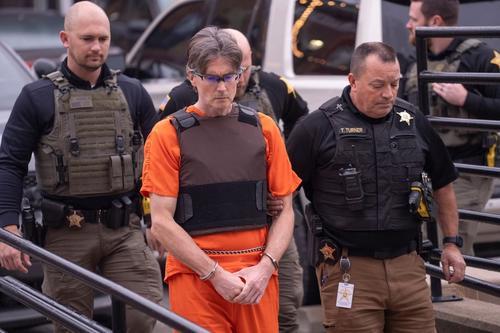 Curt Andersen, de 62 años, afirmó que accionó el arma contra Ríos porque temía que se tratara de un ladrón. (Foto: redes sociales)