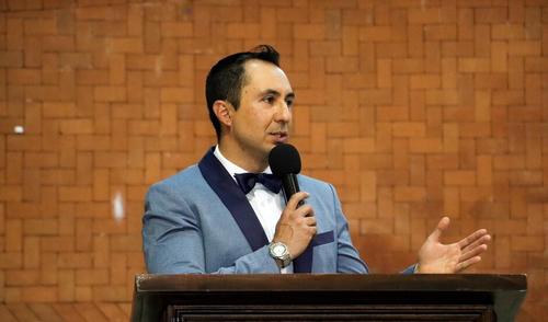 Juan Manuel Salazar: El Orgullo Literario de El Tejar, Chimaltenango. (Foto: Roberto Ruiz/Colaborador) 