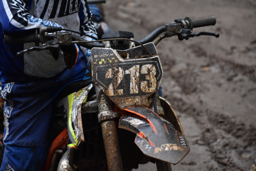 Más que velocidad: Los sueños de los futuros campeones del motocross