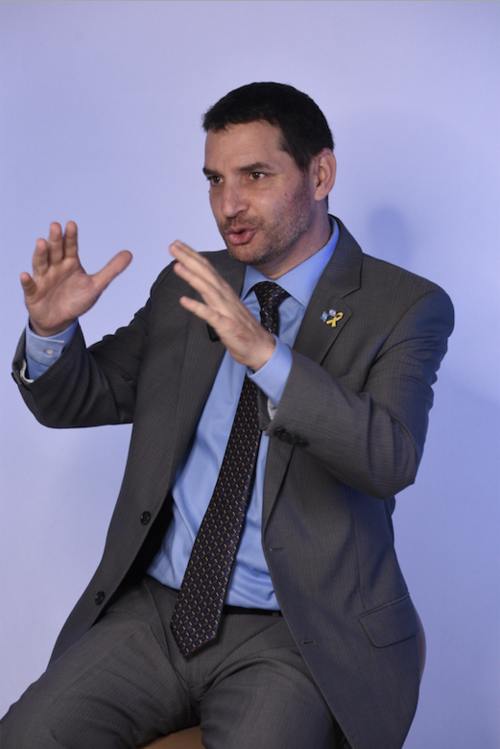 Lavi explica que buscan desradicalizar la región y refirió que los niños israelíes y palestinos necesitan tener la misma esperanza para tener un mejor futuro. (Foto: Edgar Pocón/Colaboración)