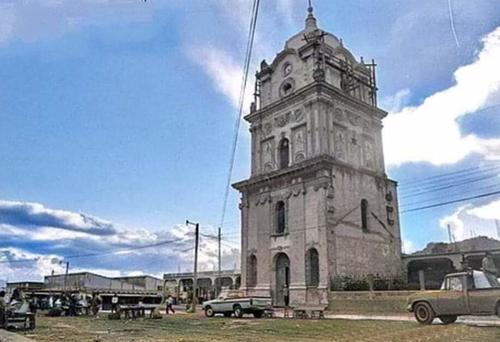 Fotografía de la torre tomada en 1990. (Foto: Alfonso Guárquez/Colaborador)