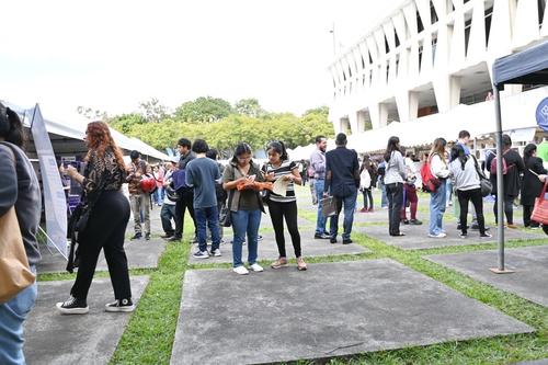 Los interesados deben de llevar su certificado de nacimiento reciente. (Foto: archivo)