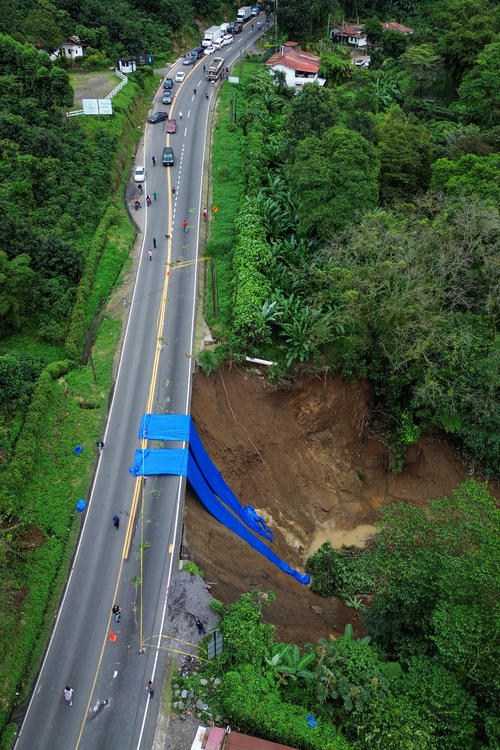 Un socavamiento ha dejado daños en la carretera ruta Cito Zarco. (Foto: Ángel Revolorio/colaborador)