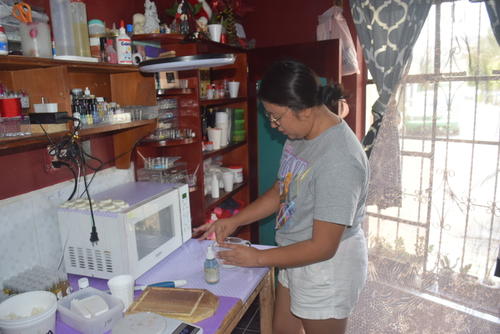 Sus primeros conocimientos en este campo los adquirió en el Intecap. (Foto: Edwin Gua/Colaborador)