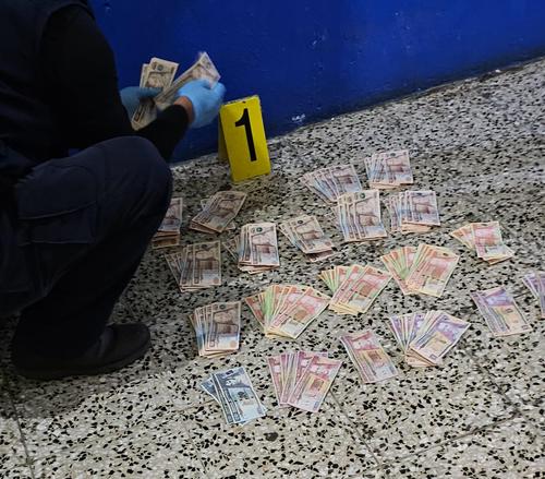 Autoridades localizaron Q14 mil 530 en la cárcel de Fraijanes II. (Foto: PNC)