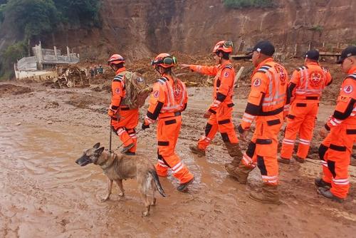 Alcalde, derrumbe, denuncia, propietario
