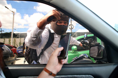 La mayoría de robos de celulares se han cometido durante las horas de mayor tráfico. (Foto: Archivo)