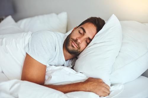 Una siesta corta por la tarde aporta claridad mental. (Foto: Shutterstock)