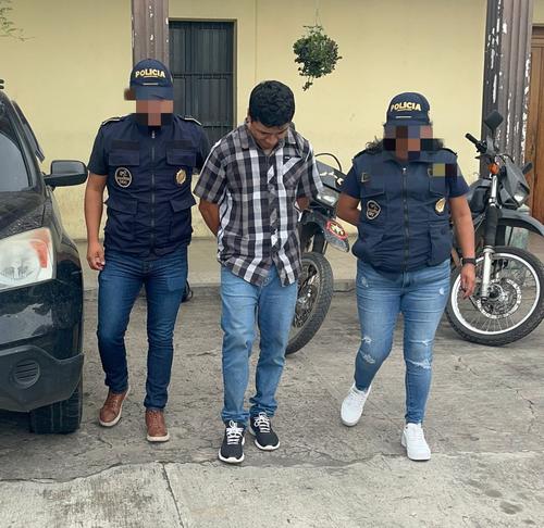 El detenido fue identificado como Luis Alfredo Pérez y Pérez, alias "Zacapa". (Foto: PNC)