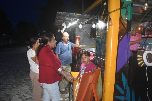 También provee alimentos para fiestas y actividades sociales. (Foto: Carlos Peláez/Colaborador)