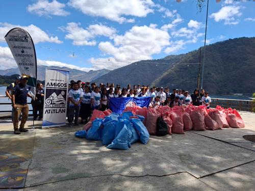Programa Educando para Conservar, Agua Pura Salvavidas, educación ambiental, centros educativos, docentes, Sololá, Lago de Atitlán, Guatemala, Soy502
