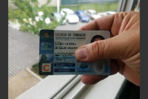 La renovación de la licencia de conducir es obligatoria para circular. (Foto: Archivo/Soy502)