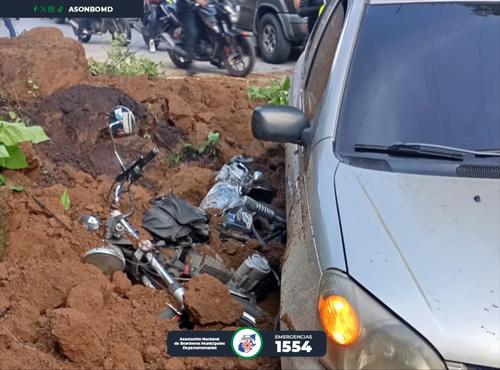 Conductores y tripulantes fueron atendidos en el lugar tras verse afectados. (Foto: Asonbomd)