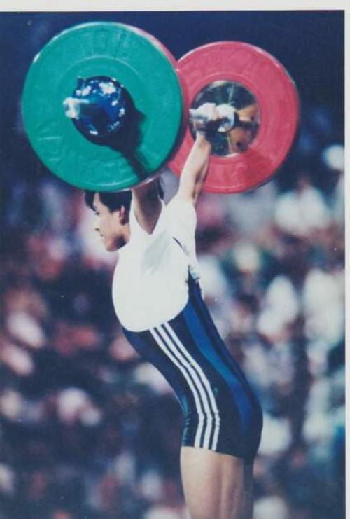 Con medallas en mundiales y Panamericanos, Luis Medrano combina disciplina deportiva con éxito académico como abogado y notario. (Foto: Alfonso López/Colaborador)