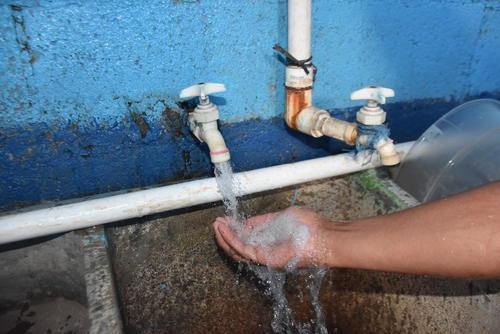 El vital líquido debe cuidarse para evitar pérdidas del mismo y monetarias. (Foto: Manuel Peralta/Colaborador)