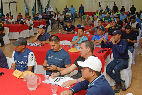 En Teculután, Zacapa, se realizó el congresillo técnico de la Vuelta. (Foto: Orlando Chile / Nuestro Diario)