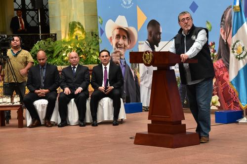 Bernardo Arévalo, Ministerio de Gobernación, Francisco Jiménez, salida, exministro, 02