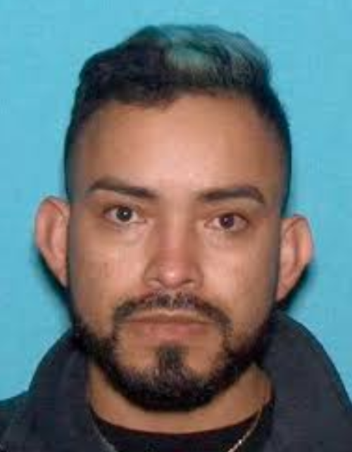 El Barbero seleccionaba a sus víctimas en discotecas, bares o a través de su negocio de barbería, donde las drogaba para cometer los abusos. (Foto: Redes sociales)