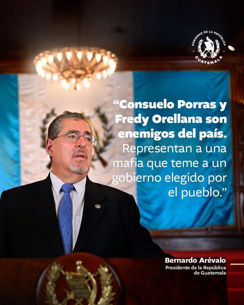 En cadena nacional, el presidente Bernardo Arévalo criticó a la fiscal general Consuelo Porras y al juez Fredy Orellana. (Foto: Gobierno de Guatemala/Soy502)