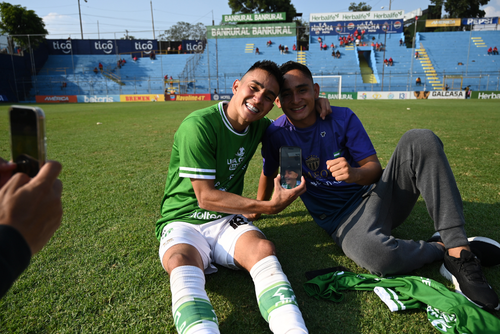 Diego y su hermano, Óscar, salieron campeones con Antigua en el Clausura 2025.