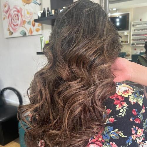 Realizan cortes y tintes para cabello. (Foto: Gustavo Rodas/Colaborador)