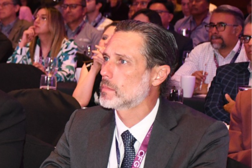 Porras asegura que la Cámara de Finanzas impulsa la capacitación sobre el combate al lavado de dinero y financiamiento del terrorismo. (Foto: José Luis Pos/Colaboración)