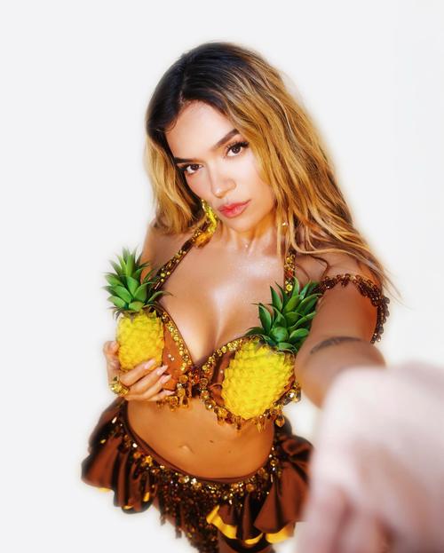 La moda tropical se mezcla con el estilo urbano de Diesel. (Foto: Instagram)