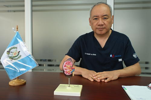 El doctor Randal Lou, es el Coordinador del Programa Nacional de Salud Renal. (Foto: José Pos).
