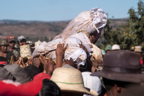 Este ritual se celebra el varias regiones de Madagascar. (Foto: Shutterstock)