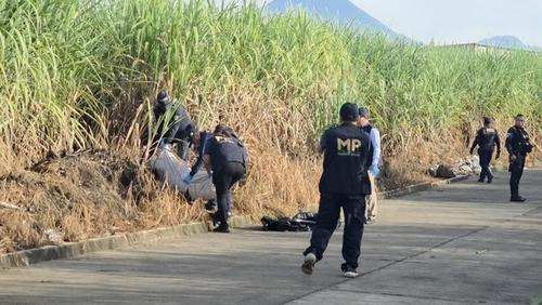 El cuerpo de Miranda fue abandonado envuelto en sábanas a la orilla de los cañales. (Foto: Sumara Rodas/Nuestro Diario)