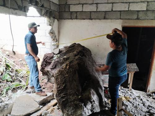 Desprendimiento de roca se reportó el pasado 25 de agosto, en barrio Los Nogalones, Senahú, Alta Verapaz. (Foto: Conred)
