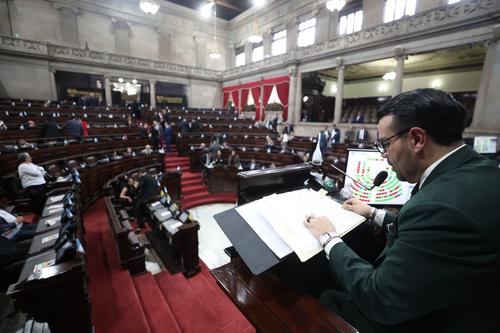 Diputados de la mayoría de bancadas apoyaron la ley que garantiza recursos a los Codede durante el próximo año. (Foto: Congreso)