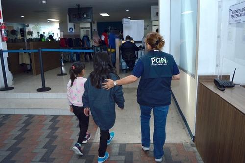 La Procuraduría General de la Nación estará a cargo del resguardo de los menores retornados al país. (Foto: Archivo/Nuestro Diario)