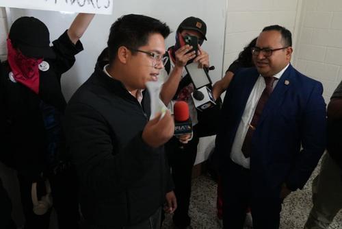 El diputado David Illescas particip&oacute; en la protesta contra Berner Garc&iacute;a, el pasado 11 de agosto. (Foto: Archivo/Soy502)