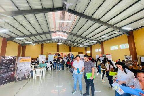 En una reciente feria del empleo acudieron cerca de 150 personas. (Foto: Mintrab)