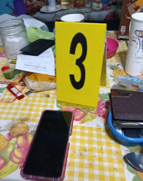 Entre lo incautado se encuentran teléfonos celulares. (Foto: MP)