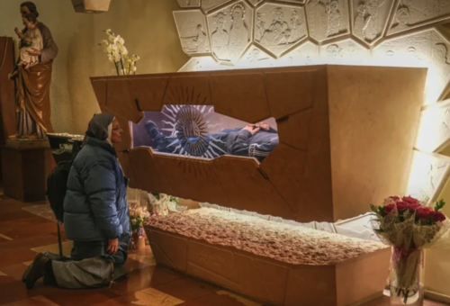 Iglesia de Santa María de Maggiore en Asís, Italia. (Foto: CNN)