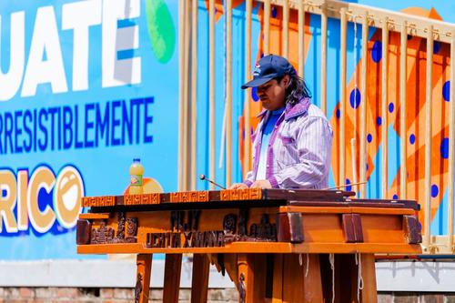 Tampico, mural, Avenida Las Américas, campaña, tradiciones, marimba, Guatemala, Soy502