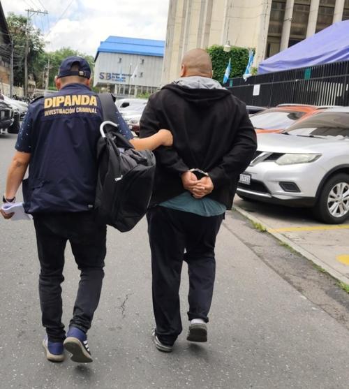 Los capturados fueron trasladados al juzgado correspondiente. (Foto: PNC)