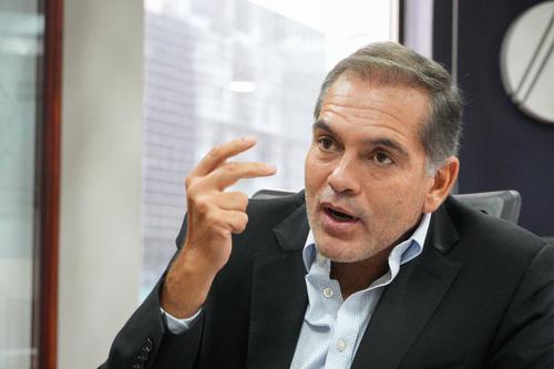 Juan Monge, Fundesa, Enade, Inversión, extranjera