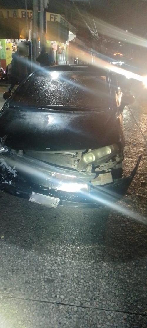 El otro automóvil también sufrió daños materiales. (Foto: PMT Villa Canales)